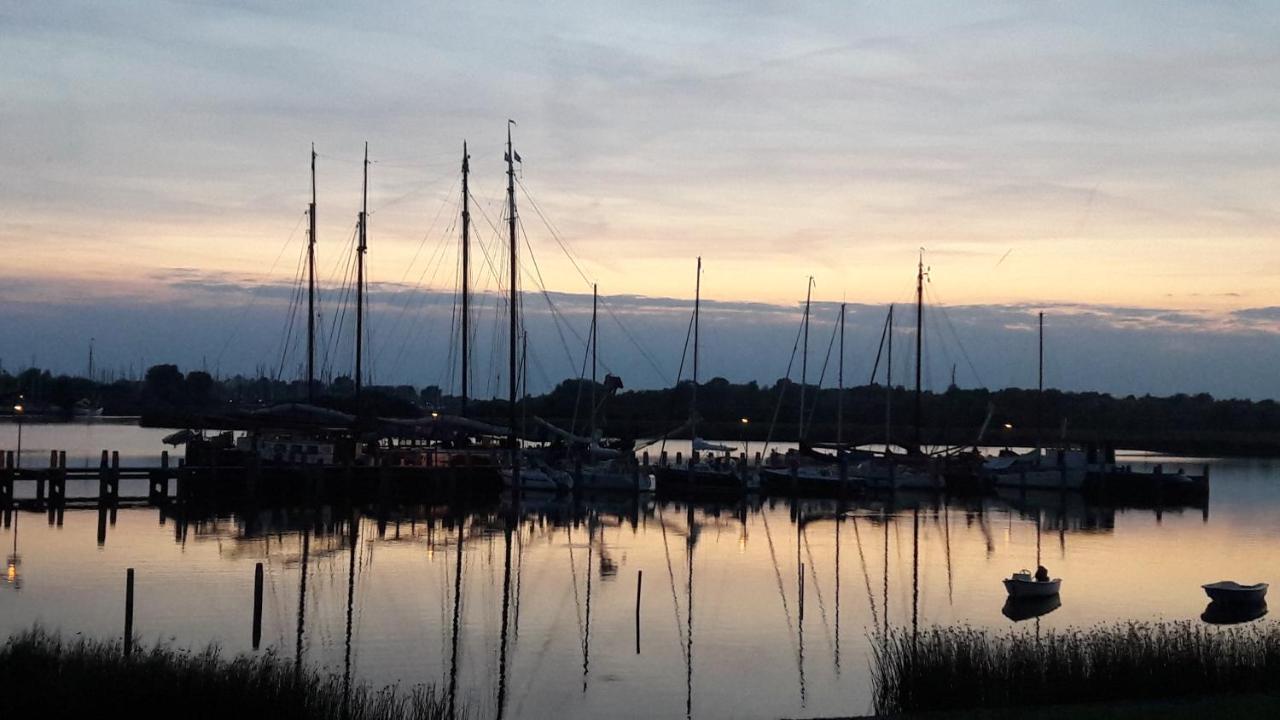 Bed & Breakfast De Schans Makkum Esterno foto
