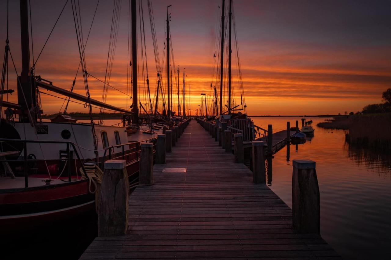 Bed & Breakfast De Schans Makkum Esterno foto