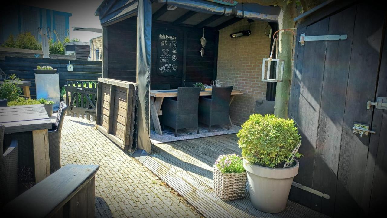 Bed & Breakfast De Schans Makkum Esterno foto